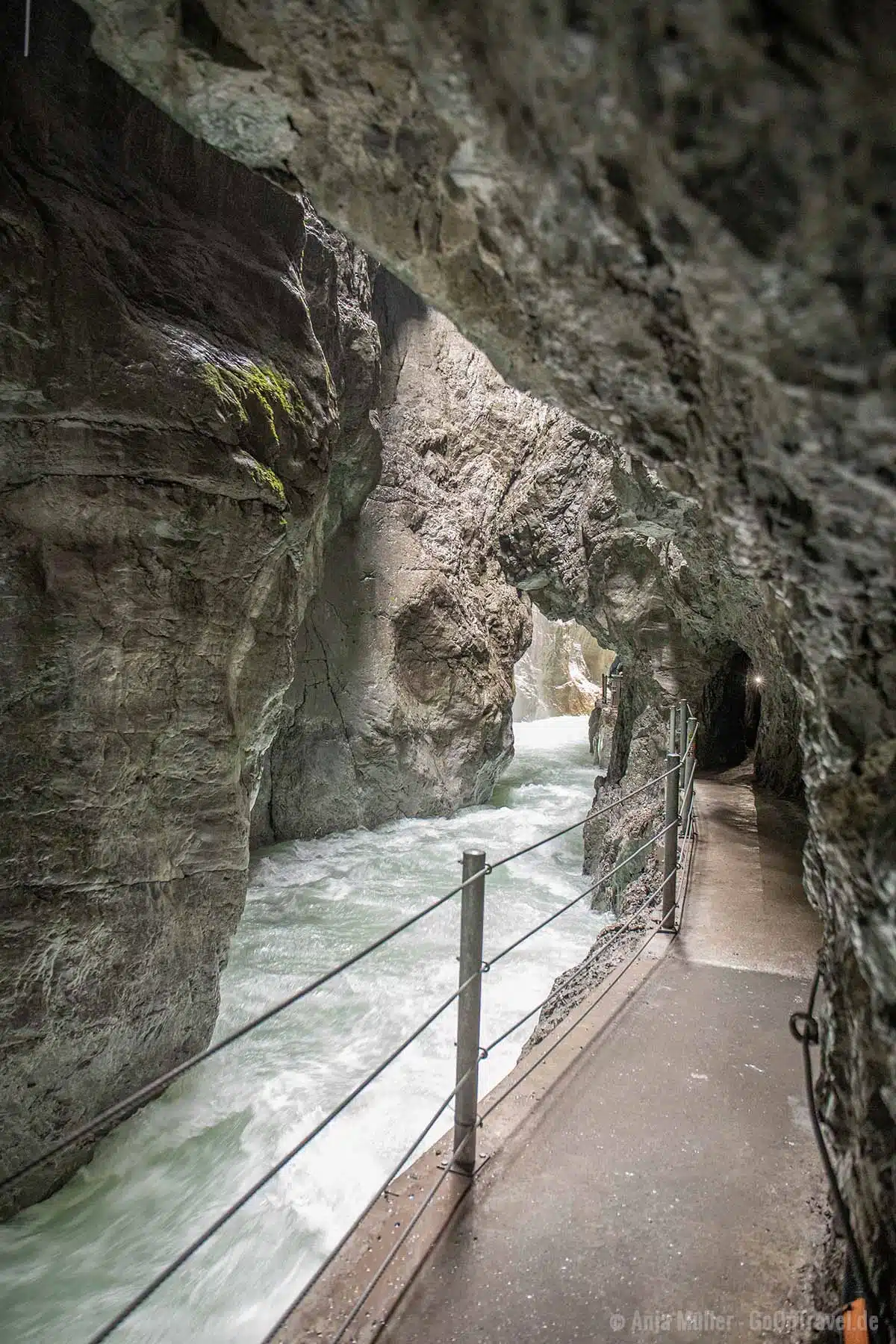 Weg durch die Partnachklamm Weg durch die Partnachklamm