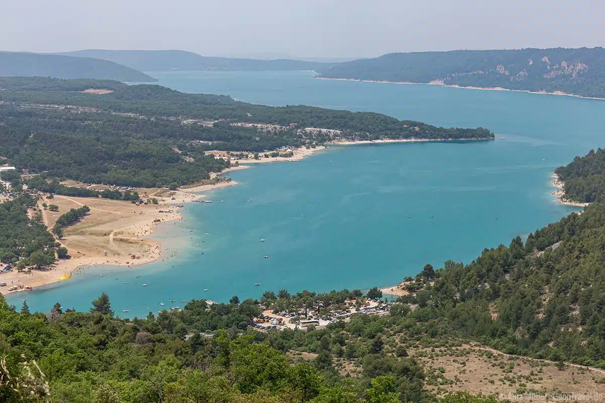 Der Stausee Lac de St. Croix ist ein Wassersportparadies Der Stausee Lac de St. Croix ist ein Wassersportparadies