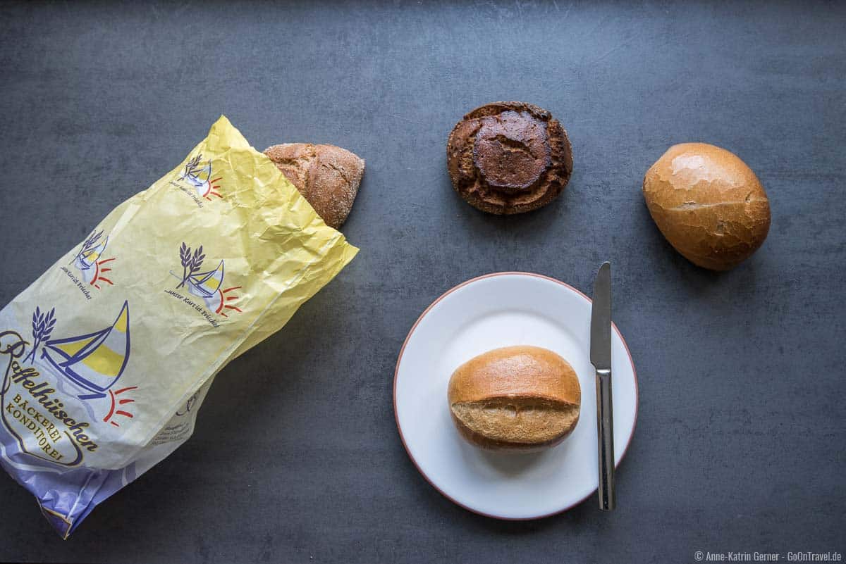 Schnittbrötchen, Rundstück und Sylter Knacker von der Bäckerei Raffelhüschen