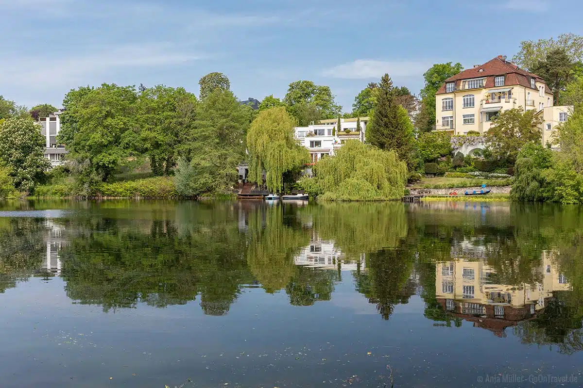 Koenigssee im Villenviertel vom Grundewald Koenigssee im Villenviertel vom Grundewald
