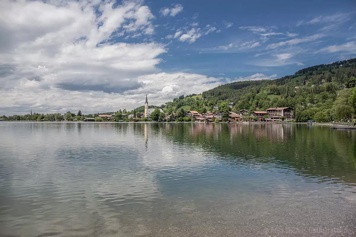Schliersee mit dem Kloster "Zelle am Slyrse" Schliersee mit dem Kloster "Zelle am Slyrse"