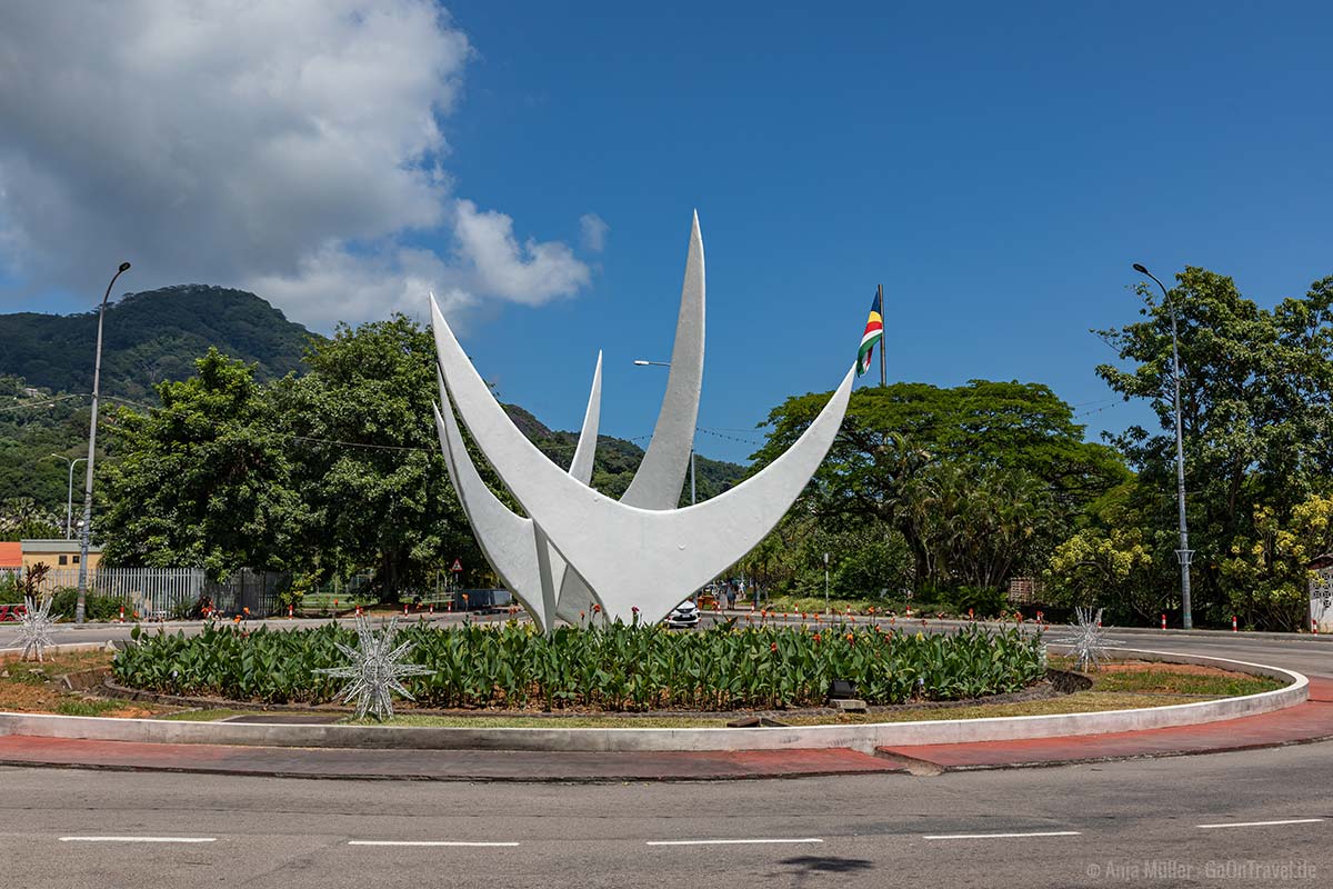 Bicentennial Monument