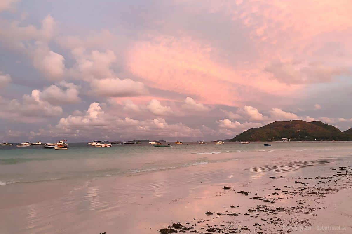 Anse Volbert zum Sonnenuntergang