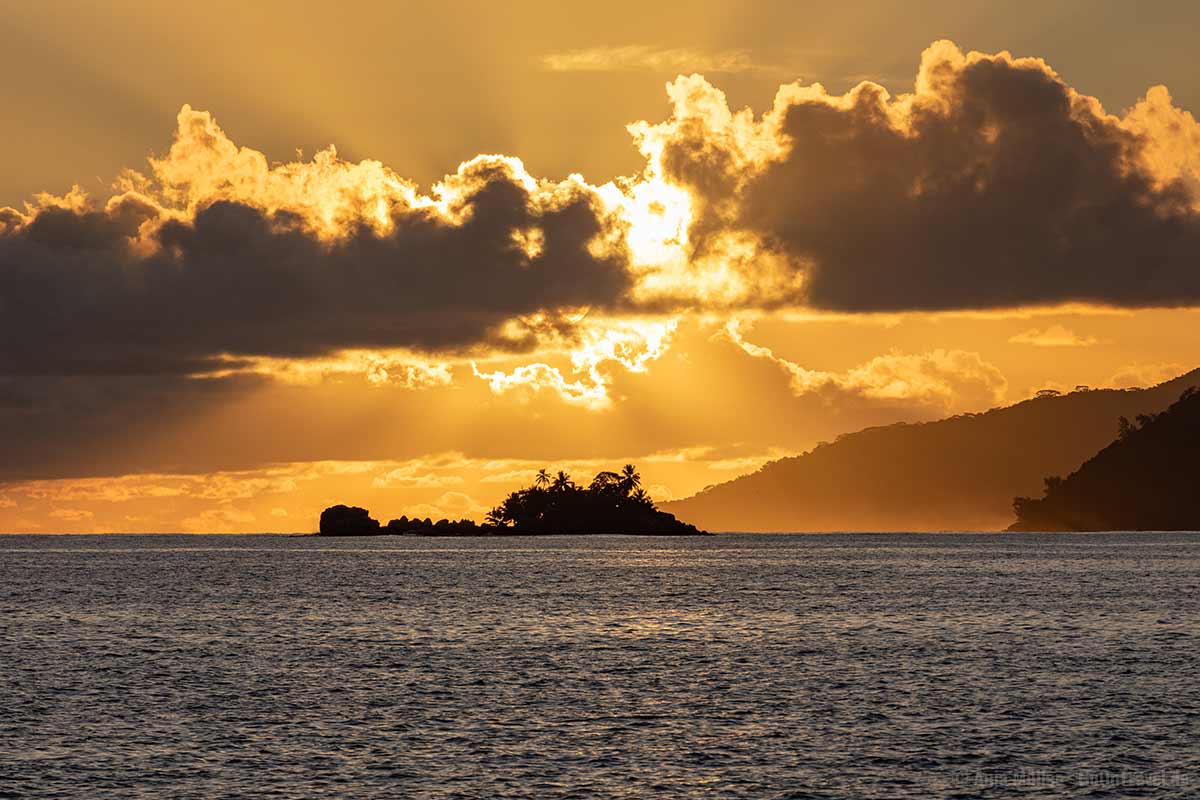 Sonnenaufgang auf den Seychellen