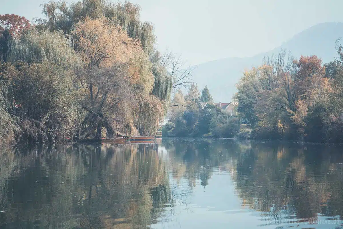 Unterwegs auf dem Fluss Krka Unterwegs auf dem Fluss Krka