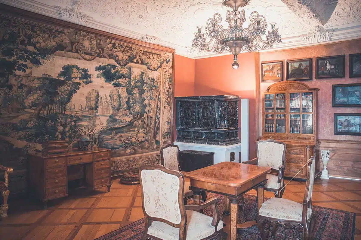 Ausstellungsraum im Schloss Ausstellungsraum im Schloss