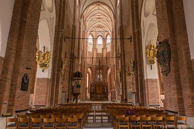 Die St. Petrikirche von innen Die St. Petrikirche von innen