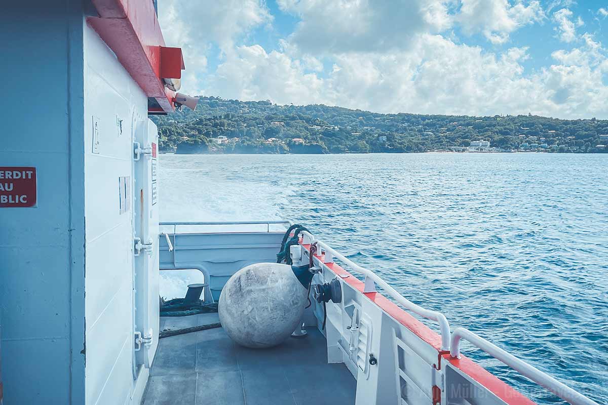 Blick von der Fähre auf St. Lucia
