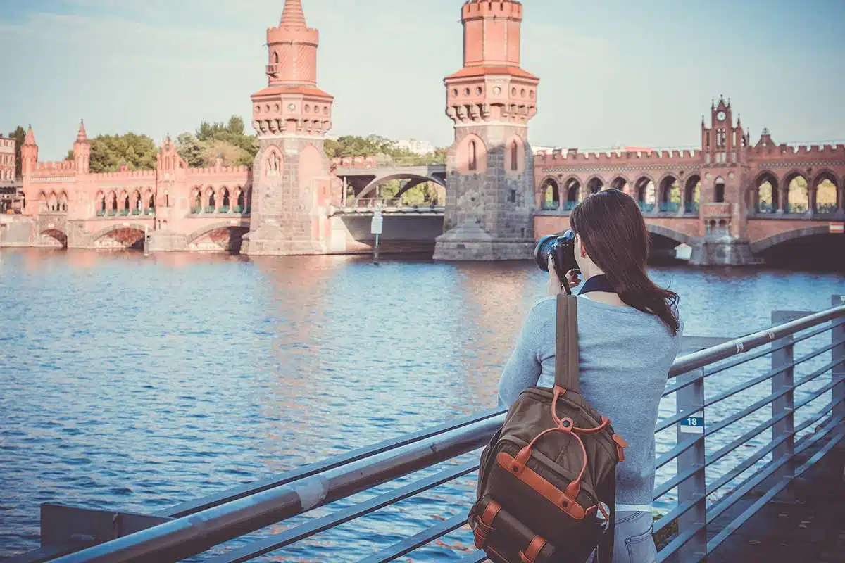 Erkundest du lieber die Sehenswürdigkeiten oder Mueseen einer Stadt? Erkundest du lieber die Sehenswürdigkeiten oder Mueseen einer Stadt?