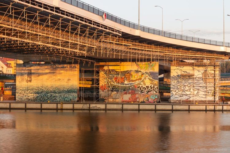 Streetart unter der Labuda's Brücke in Stettin. Streetart unter der Labuda's Brücke in Stettin.