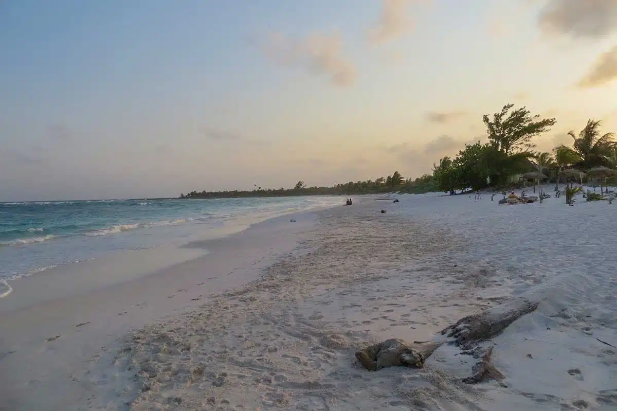 Strand in Xpu Ha in Mexiko
