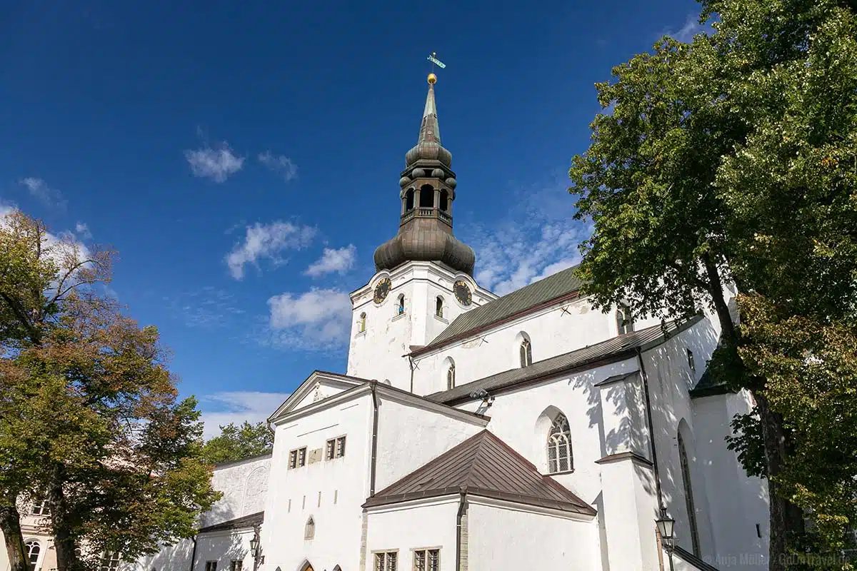 Die Domkirche zu St. Marien auf dem Toompea Die Domkirche zu St. Marien auf dem Toompea