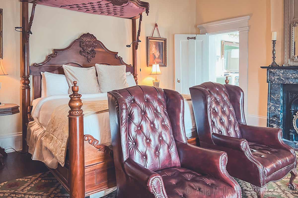 Gästezimmer im Cedar Grove Mansion Inn Gästezimmer im Cedar Grove Mansion Inn