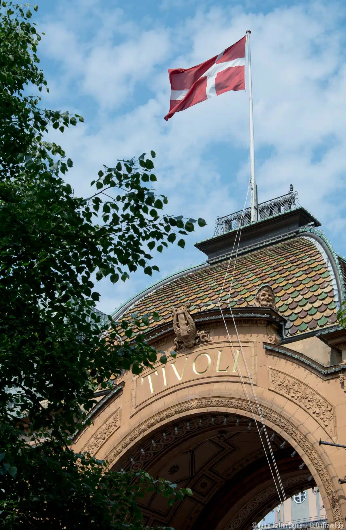 Eingang zum Freizeitpark Tivoli Eingang zum Freizeitpark Tivoli