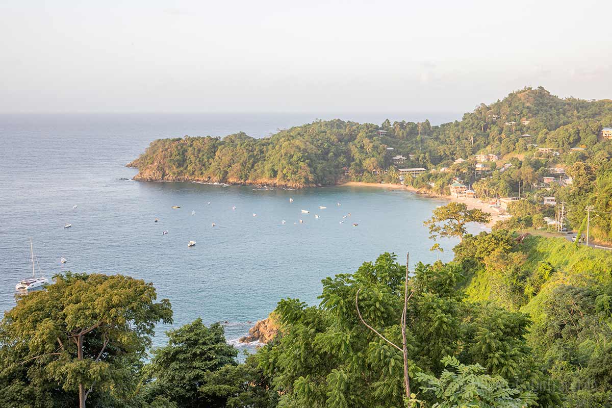 Blick auf das Fischerdorf Castara