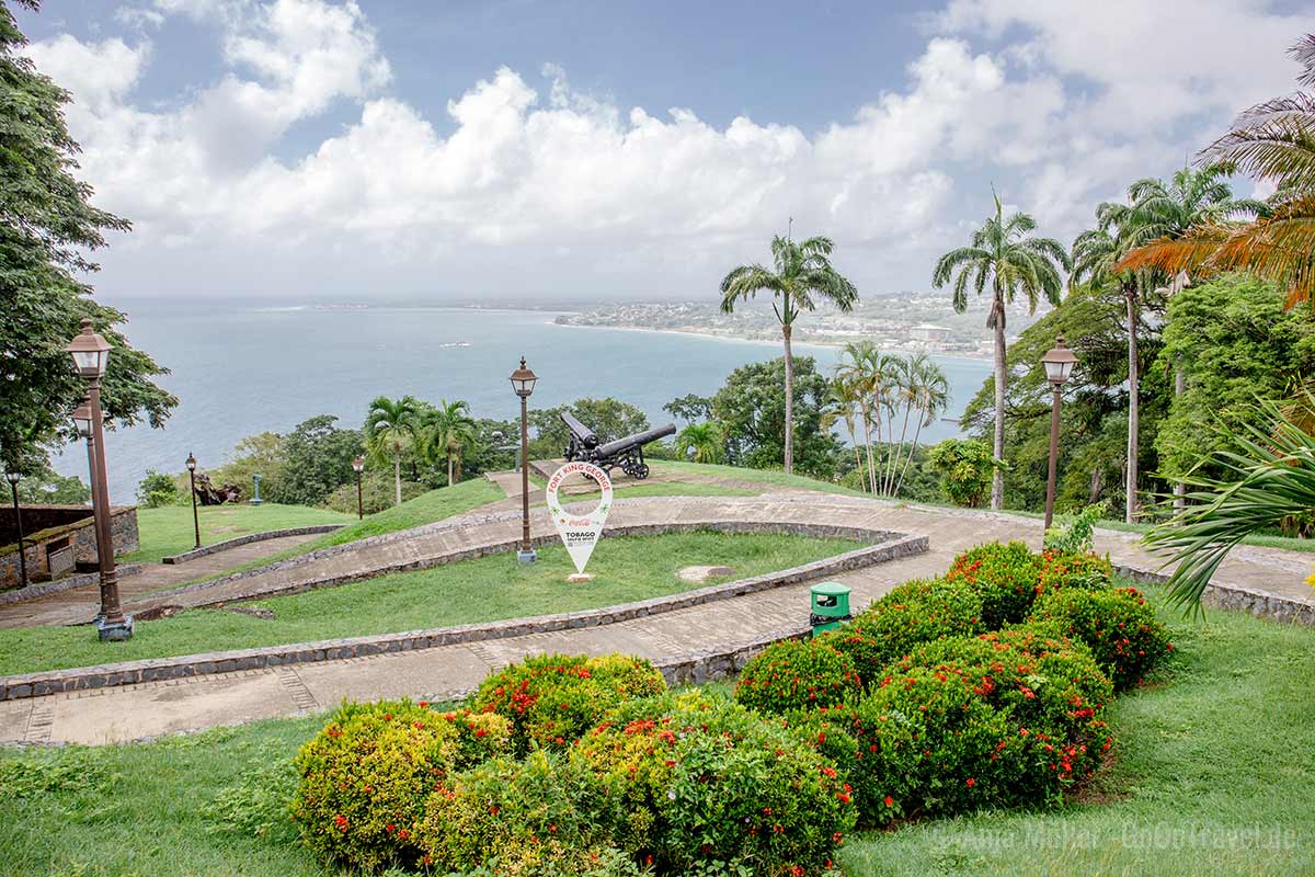 Fort King George bietet einer der schönsten Ausblicke auf Tobago