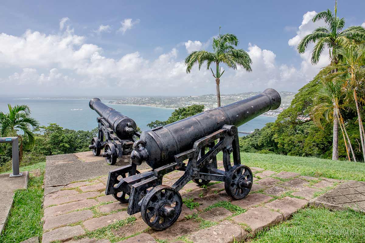 Vom Fort King George hast du einen tollen Blick auf Scarborough