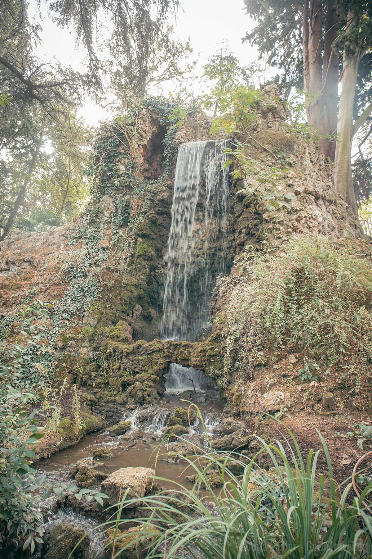 Wasserfall mitten in Toulouse