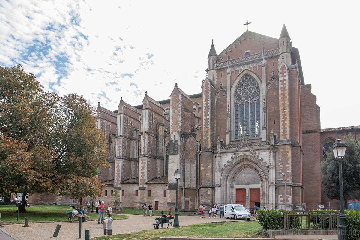 Die Kathedrale Saint-Etienne von außen