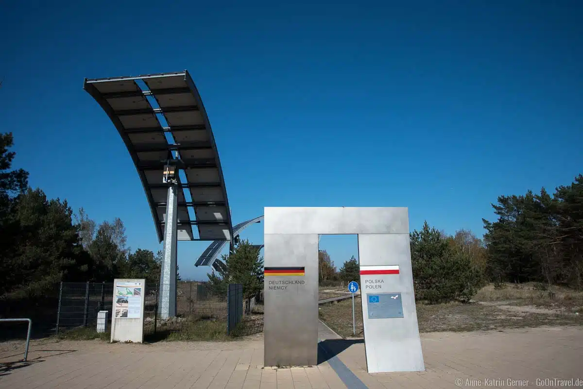 Grenzplatz mit Solarsegel auf der Europa-Promenade