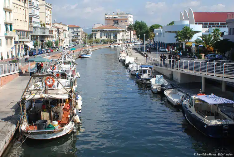 Porto canale di Viareggio