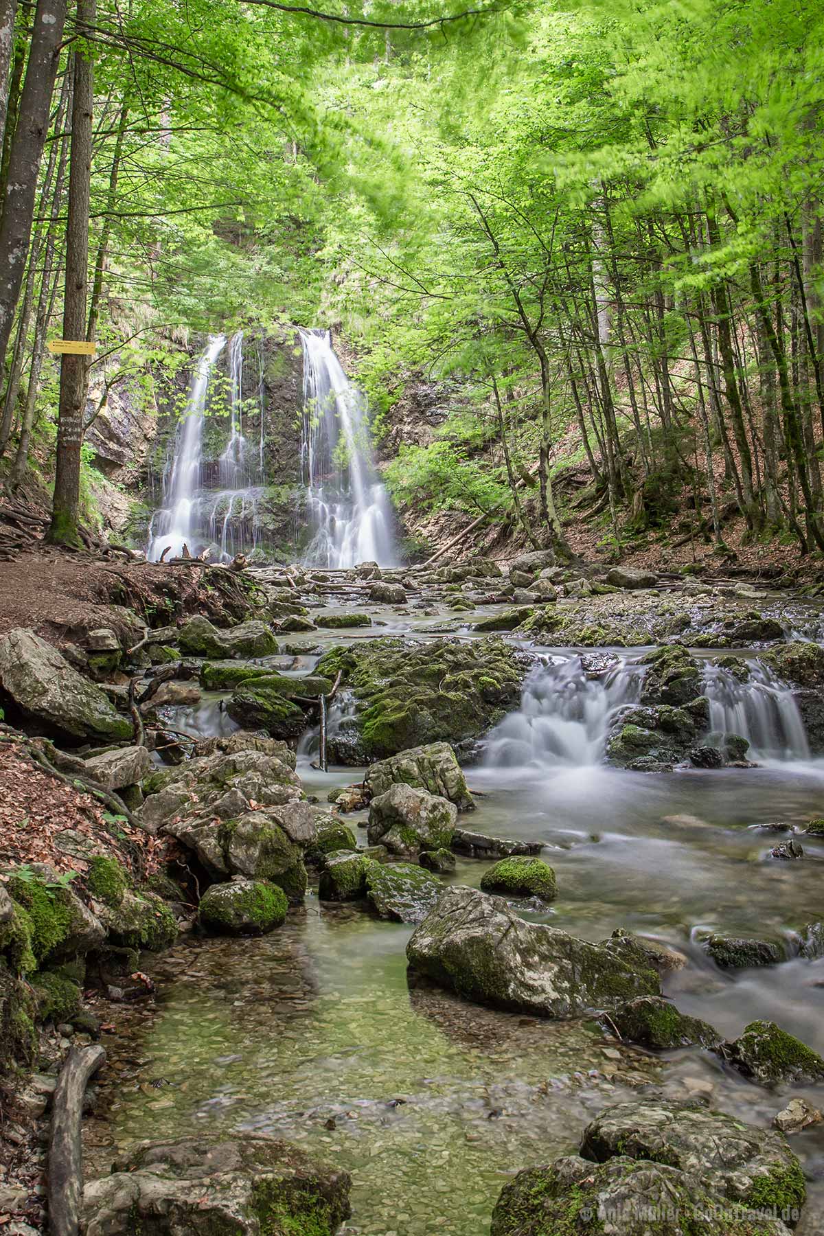 Josefsthaler Wasserfälle mit dem Hachlbach Josefsthaler Wasserfälle mit dem Hachlbach