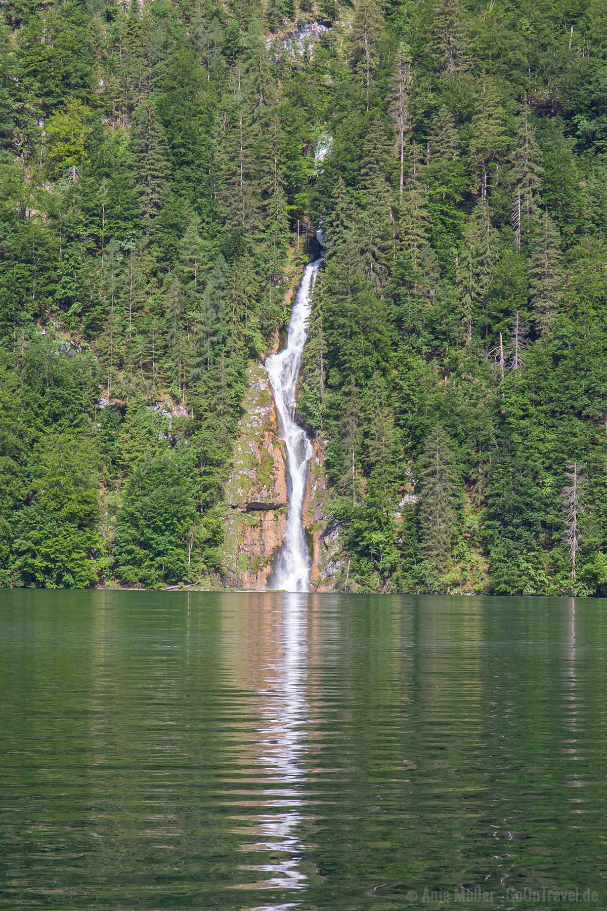Einer der spektakulärsten Wasserfälle in Bayern - der Schrainbach Wasserfall am Königssee Einer der spektakulärsten Wasserfälle in Bayern - der Schrainbach Wasserfall am Königssee