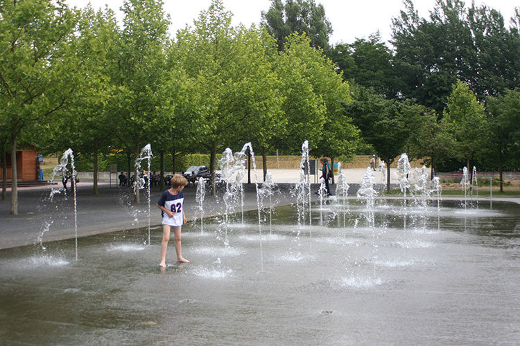 Wasserspiel im Familiengarten Eberswalde