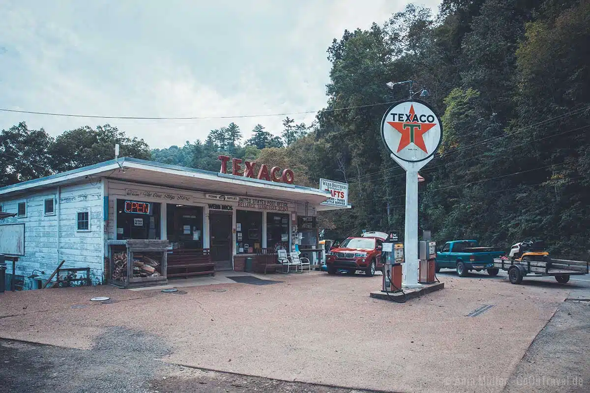 Webb Brothers Store bei Reliance Webb Brothers Store bei Reliance