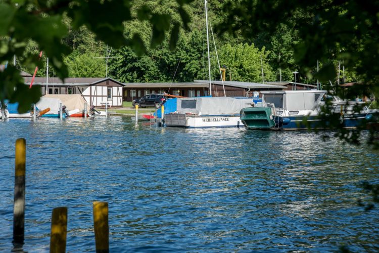 Werbellinsee wandern Brandenburg Boote