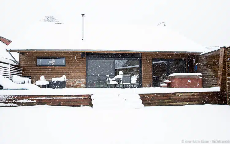 Mein Chalet mit Außen-Jacuzzi in Neuville Mein Chalet mit Außen-Jacuzzi in Neuville