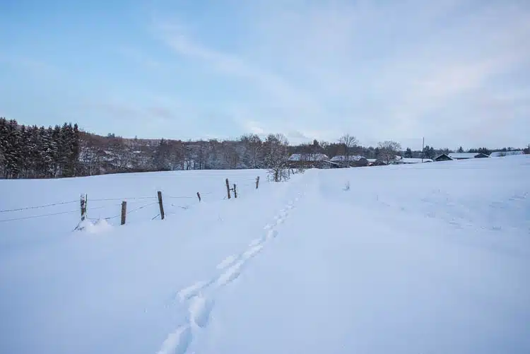 Neuville versinkt im Schnee Neuville versinkt im Schnee
