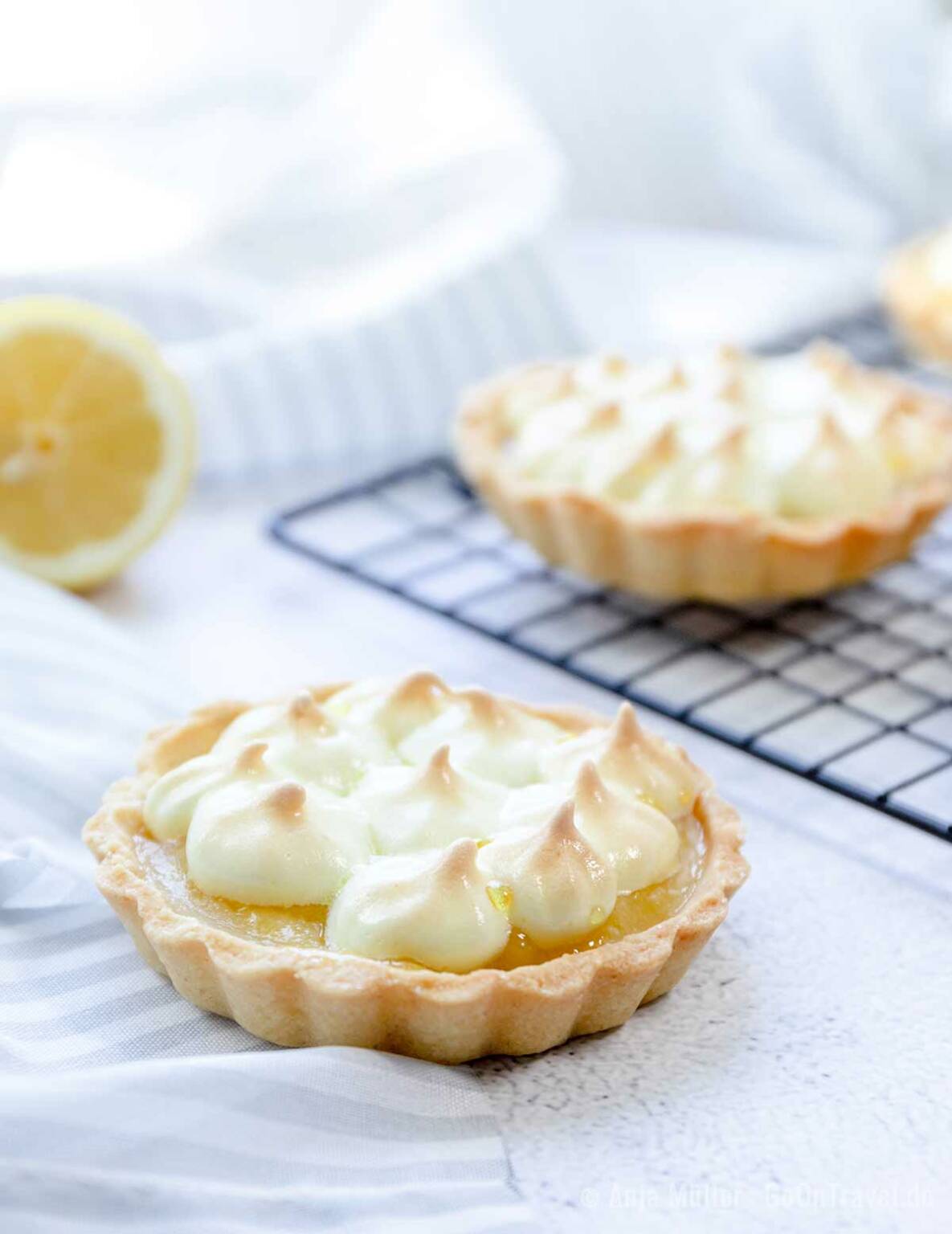Tarte au Citron: Zitronen Tartelettes mit Baiser