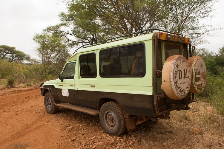 Mit D.M. Tours im Meru NP unterwegs