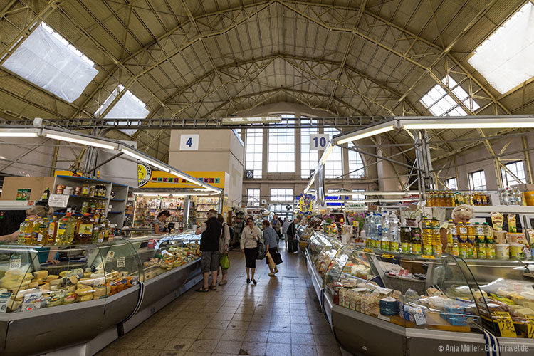 In einer Halle des Zentralmarktes