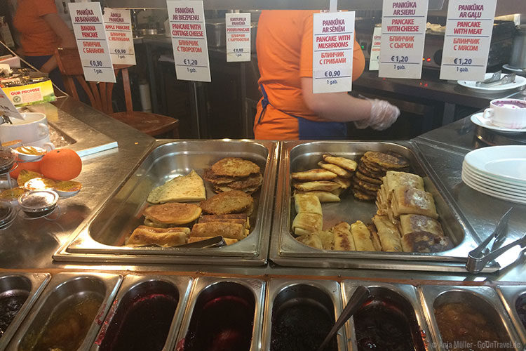 Verschieden gefüllte Pfannkuchen Verschieden gefüllte Pfannkuchen